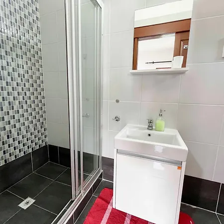 Karmi A2 Family Retreat By Holidaykeys Villa Girne