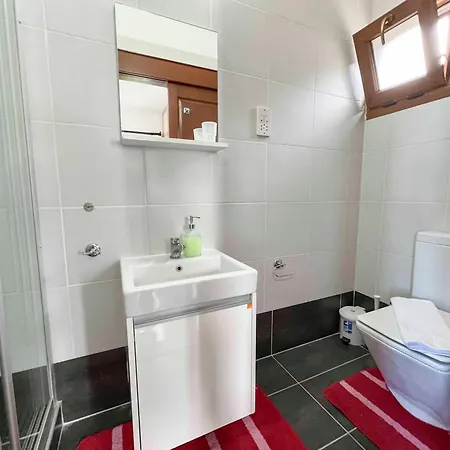 Karmi A2 Family Retreat By Holidaykeys Villa