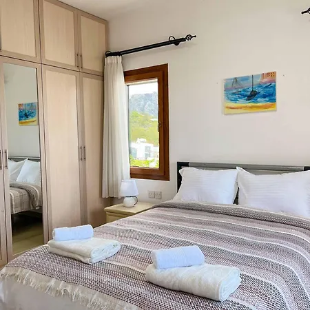 Karmi A2 Family Retreat By Holidaykeys * Girne