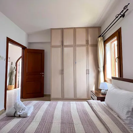 Karmi A2 Family Retreat By Holidaykeys Villa