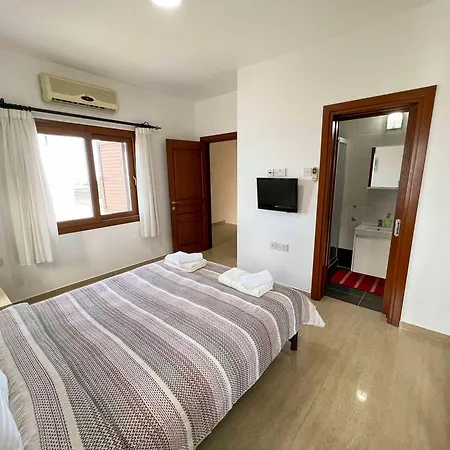 Karmi A2 Family Retreat By Holidaykeys * Kyrenia (Northern Cyprus)