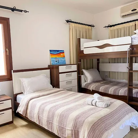 Villa Karmi A2 Family Retreat By Holidaykeys *