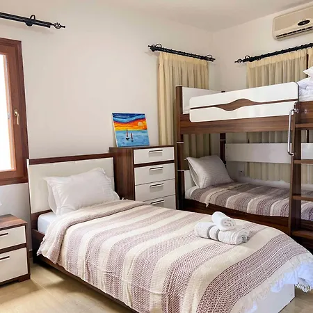 Villa Karmi A2 Family Retreat By Holidaykeys *