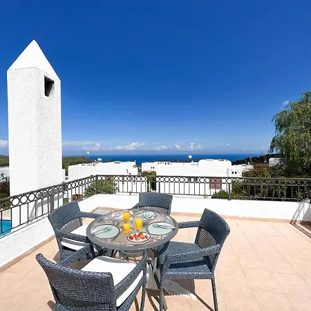 Villa Karmi A2 Family Retreat By Holidaykeys Kyrenia (Northern Cyprus)