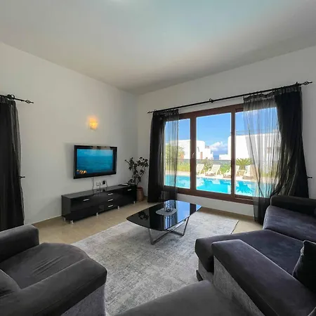 Villa Karmi A2 Family Retreat By Holidaykeys