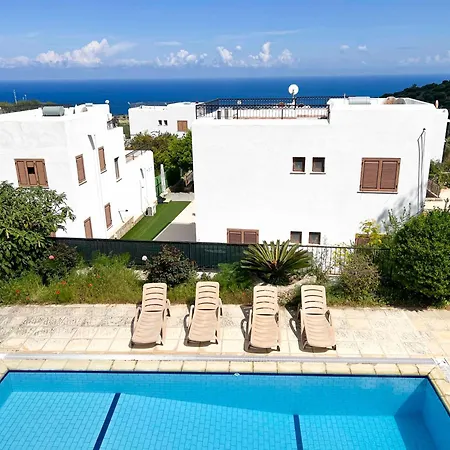 Villa Karmi A2 Family Retreat By Holidaykeys